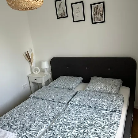 Bazsarozsa Kucko Apartment Pécsvárad