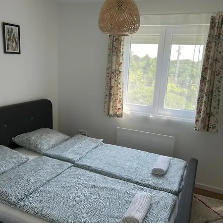 Bazsarozsa Kucko Apartament Pécsvárad