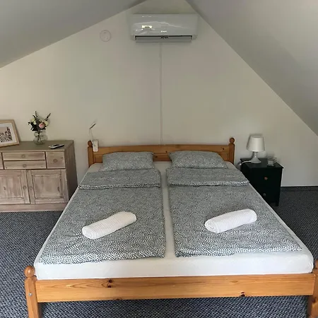 Bazsarozsa Kucko * Pecsvarad